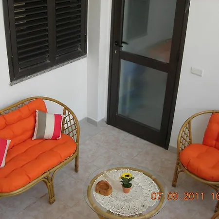 Casa *